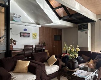 La Anclar Hotel - Davao - Lounge