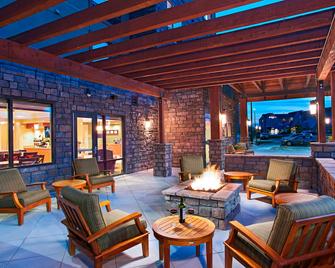 TownePlace Suites by Marriott Billings - Billings - Veranda
