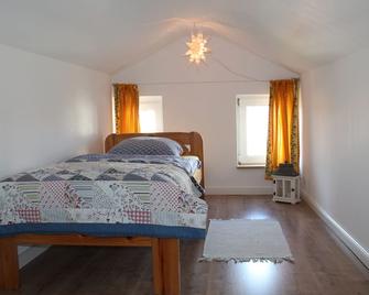 Old forge Jürgenshagen - Neu-Satow - Habitación