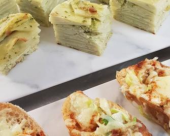 The Thatch Inn - Gloucester