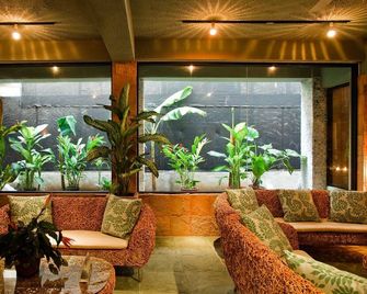 Hanamitsu Hotel & Spa - Garapan - Lounge