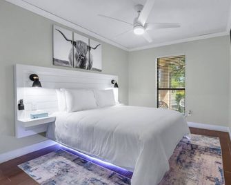 Checkmate And Chill-Inn - Elgin - Habitación