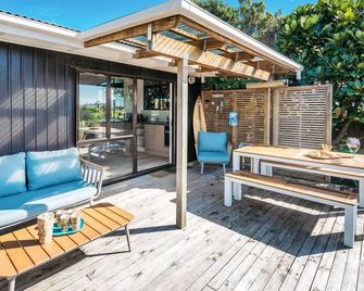 Sol Spa Oasis - Surfdale Holiday Home - Surfdale - Patio