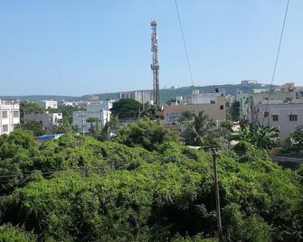 Vizag 3 Bed Room Entire Flat For Cute And Clean Stay - Visakhapatnam - Outdoor view
