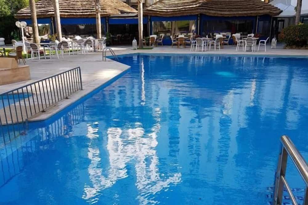 El Oumnia Puerto & Spa - טנג'יר - בריכה