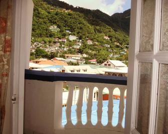 The Downtown Hotel - Soufrière - Balcony