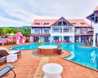 The Pool Resort Okinawa - Onna