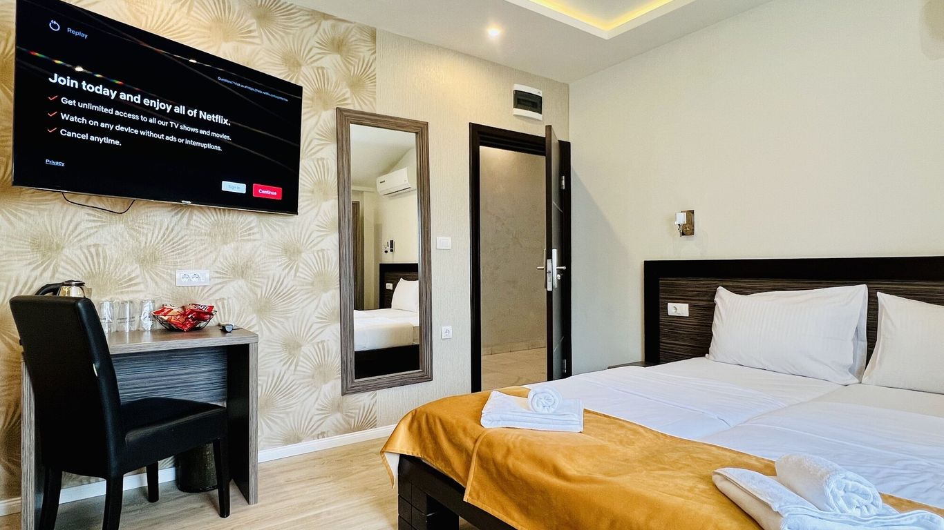 Side One Design Hotel Garni