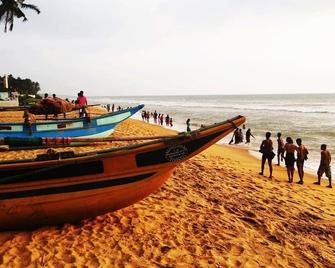 Marigold Beach House - Kalutara - Playa