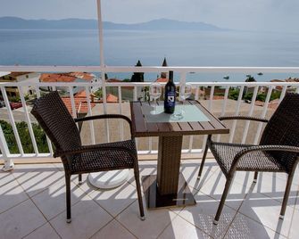 Holiday home for 10 guests with 120m² in Brist - Podaca (118574) - Gradac - Balcony