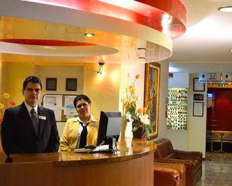 Hotel Elizabeth Ciudad Deportiva - Aguascalientes - Resepsiyon