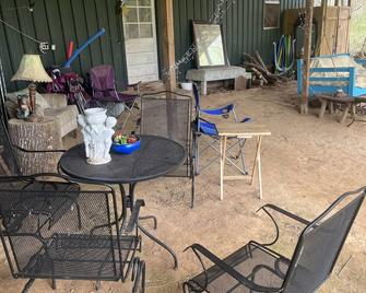 Private Campsites on scenic Homestead - Waverly - Patio