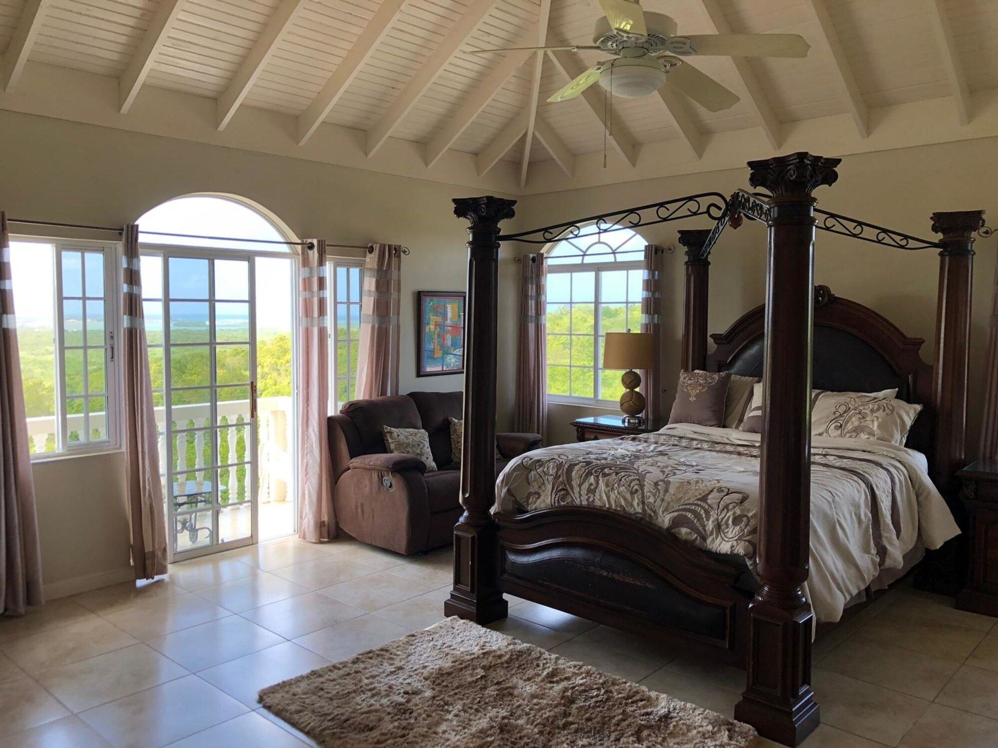 Retreat Guesthouse Luxury Suites - פאלמאות' (ג'מייקה)