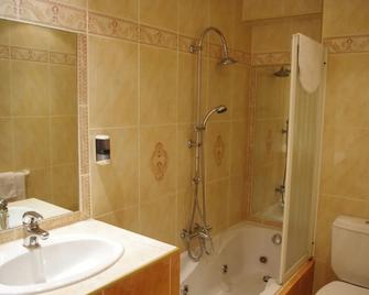 Hotel Panda - El Pas de la Casa - Bathroom