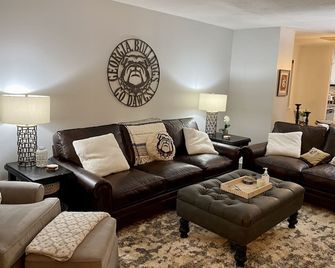 Cozy Athens Condo – close To Uga & Downtown Athens - Athens - Stue