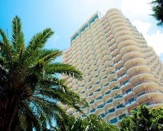 The Beach Tower Okinawa - Chatan - Toà nhà