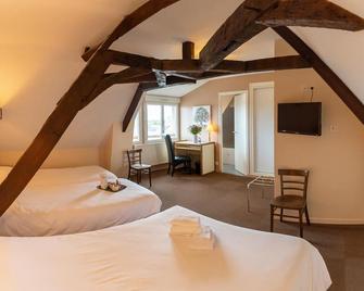 Logis Saint Louis - La Suze-sur-Sarthe - Habitación