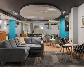 Holiday Inn Northampton By IHG - Northampton - Lounge
