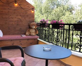 Korca Luxury Apartments & Rooms - Korçë - Balcony