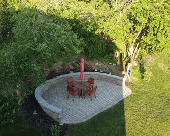 Lake Chelan Serene Villa - Manson - Patio