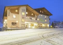 Hotel Alp-Larain - Ισγκλ - Κτίριο