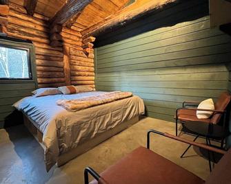 Öbois Charlevoix - L'écurie 2 Studio - Saint-Siméon - Schlafzimmer