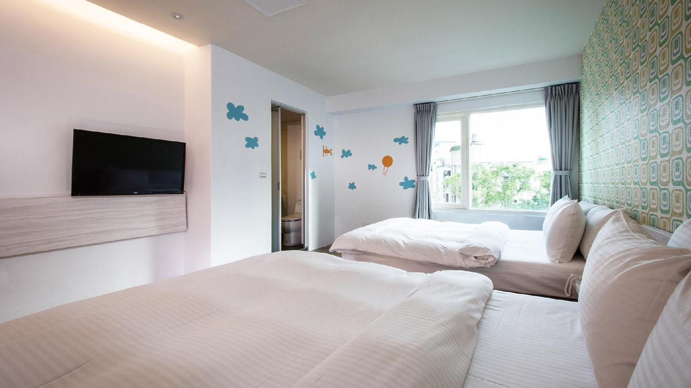 J-Hotel