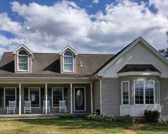 Family Farm with Mountain Views - Timberville - Gebouw