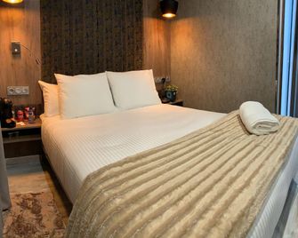 Hercules Boutique Hotel - Ceuta - Slaapkamer