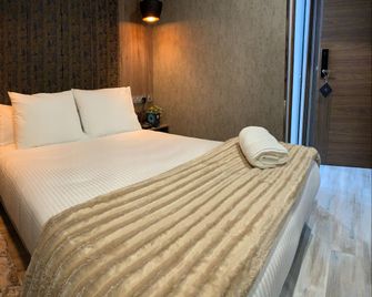 Hercules Boutique Hotel - Ceuta - Schlafzimmer