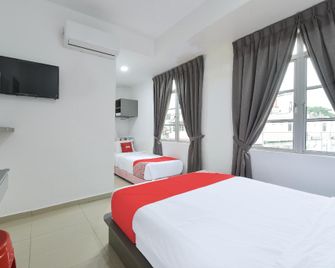 OYO 90953 Song 99 Hotel - Kluang - Bedroom
