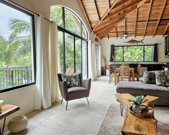 New Your Private Sanctuary Nature' s Paradise - Hopkins - Living room