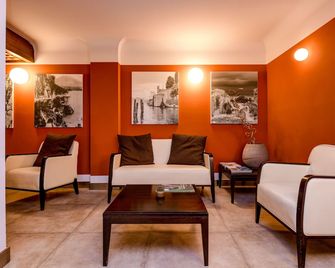 Hotel City - דסנצאנו דל גארדה - סלון