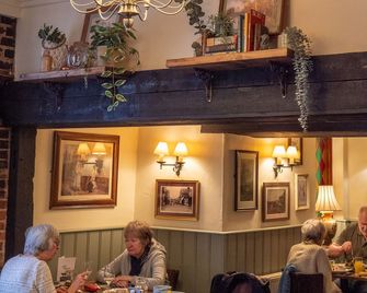 The Jolly Drover - Liss - Restaurace