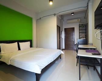 Ban Suan Dokmai - Kabin Buri - Habitación