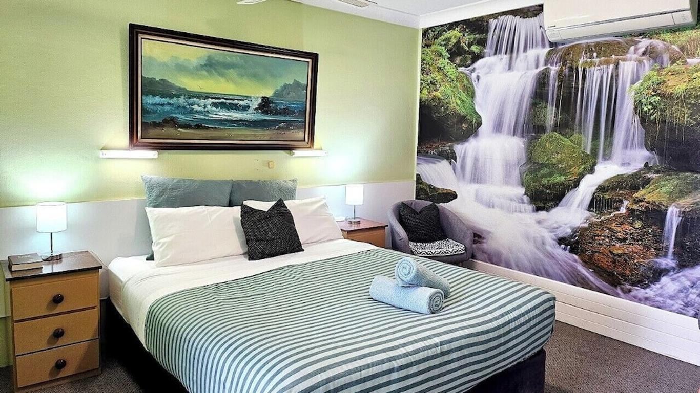 Mollymook Ocean View Motel Reward Long Stays - Over 18's Only