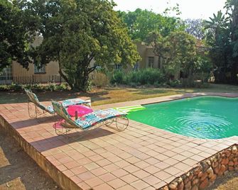 161 Blenheim Rd - Sandton - Piscina