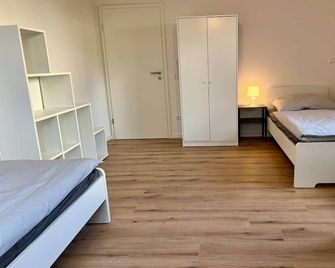 Monteur- und Ferienwohnung Lingenfeld - Lingenfeld