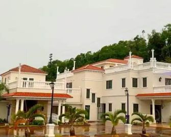 Romantic & Modern Rm w Private Terrace & Jacuzzi - Aguada - Edificio