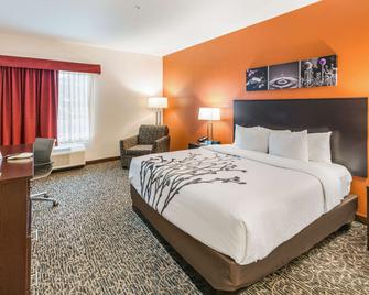 Sleep Inn and Suites Hurricane Zion Park Area - Hurricane - Bedroom
