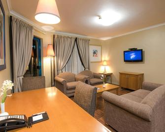 Protea Hotel by Marriott Dar es Salaam Oyster Bay - דר א-סאלאם - חדר שינה