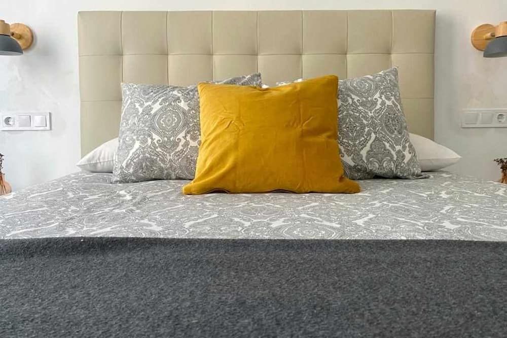 Apartamento Ayla Camino de Santiago - بنبلونة - غرفة نوم