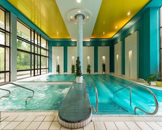 Danubius Health Spa Resort Esplanade - Piešťany - Pool
