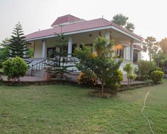 Guesthouser 2 Bhk Villa In Manori - 1f52 - Bombay - Edificio