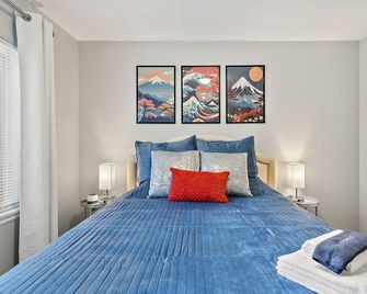Family Favorite! Stylish & Spacious, Near Mountains, Sightseeing, Shopping & Fun - South Jordan