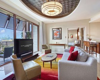 Resorts World Sentosa - Equarius Hotel - Singapore - סלון