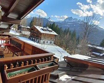 Mansarda in chalet a Cortina - Cortina d'Ampezzo - Balcony