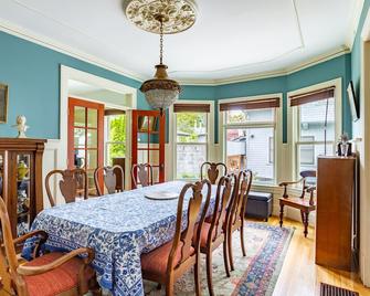 Historic Guest House Located in Central City - Portland - Ravintola