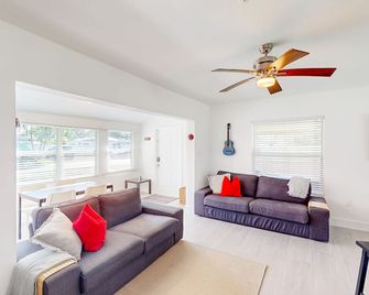 Palm Shadow Sanctuary - פורט לודרדייל - סלון