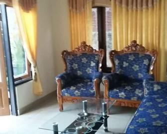Kami Hostel - Banyuwangi - Living room
